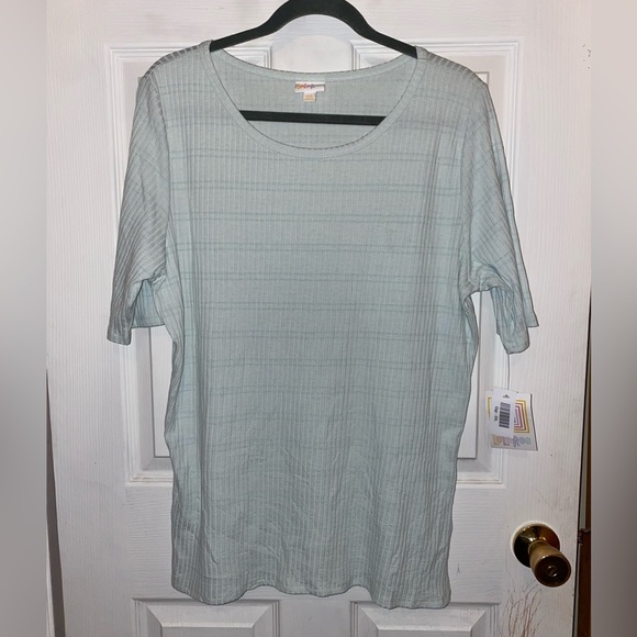 NWT LuLaRoe Gigi 3XL Soft Blue Stripe - Picture 1 of 5